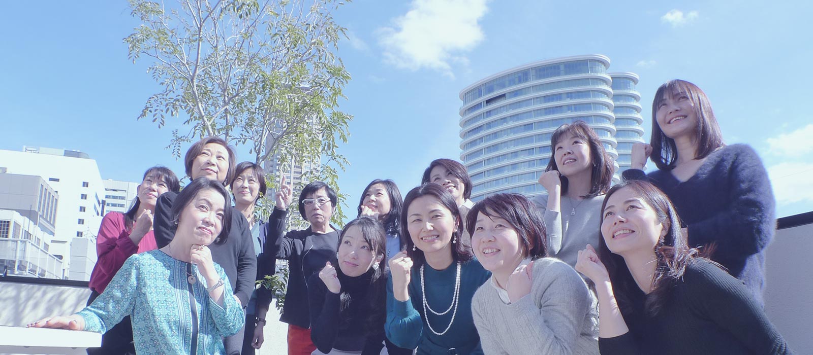 100人の女性インテリアコーディネーター