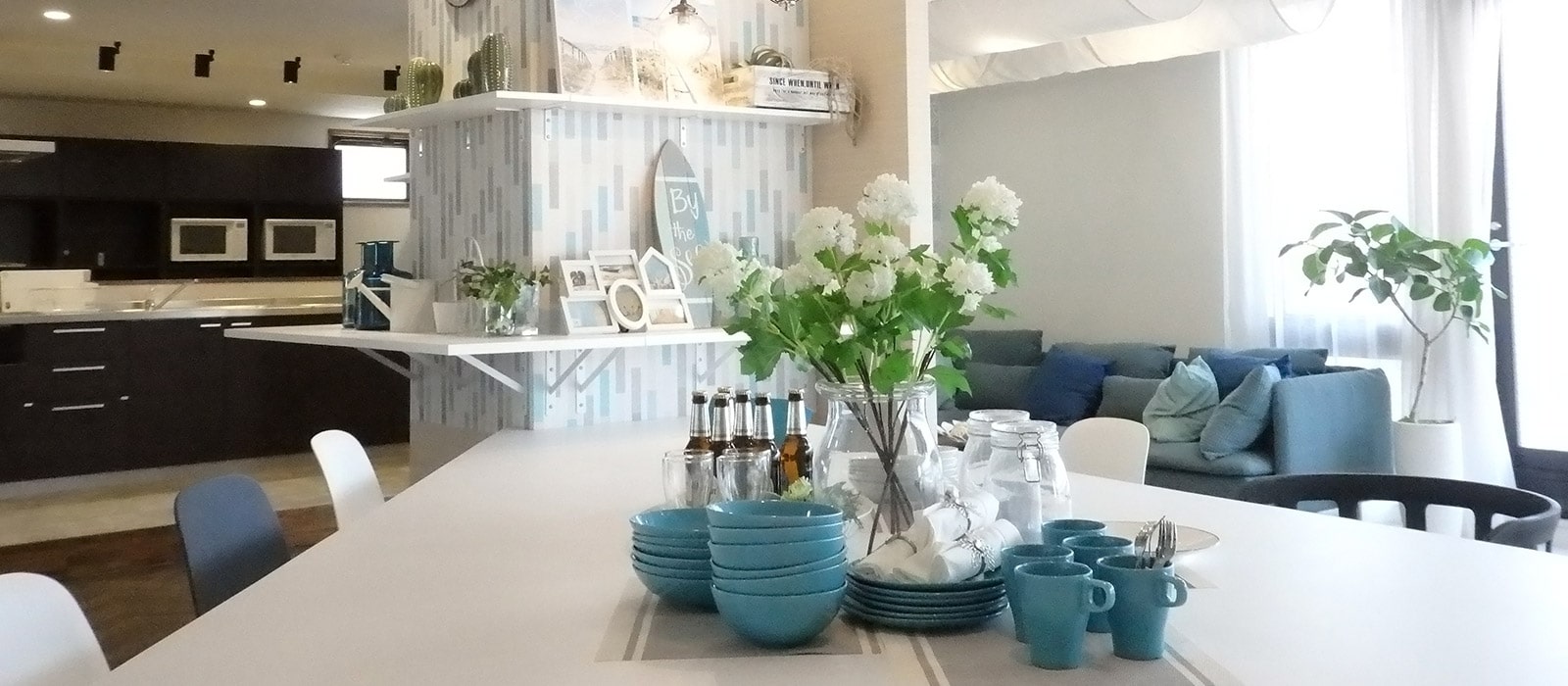 100人の女性インテリアコーディネーター